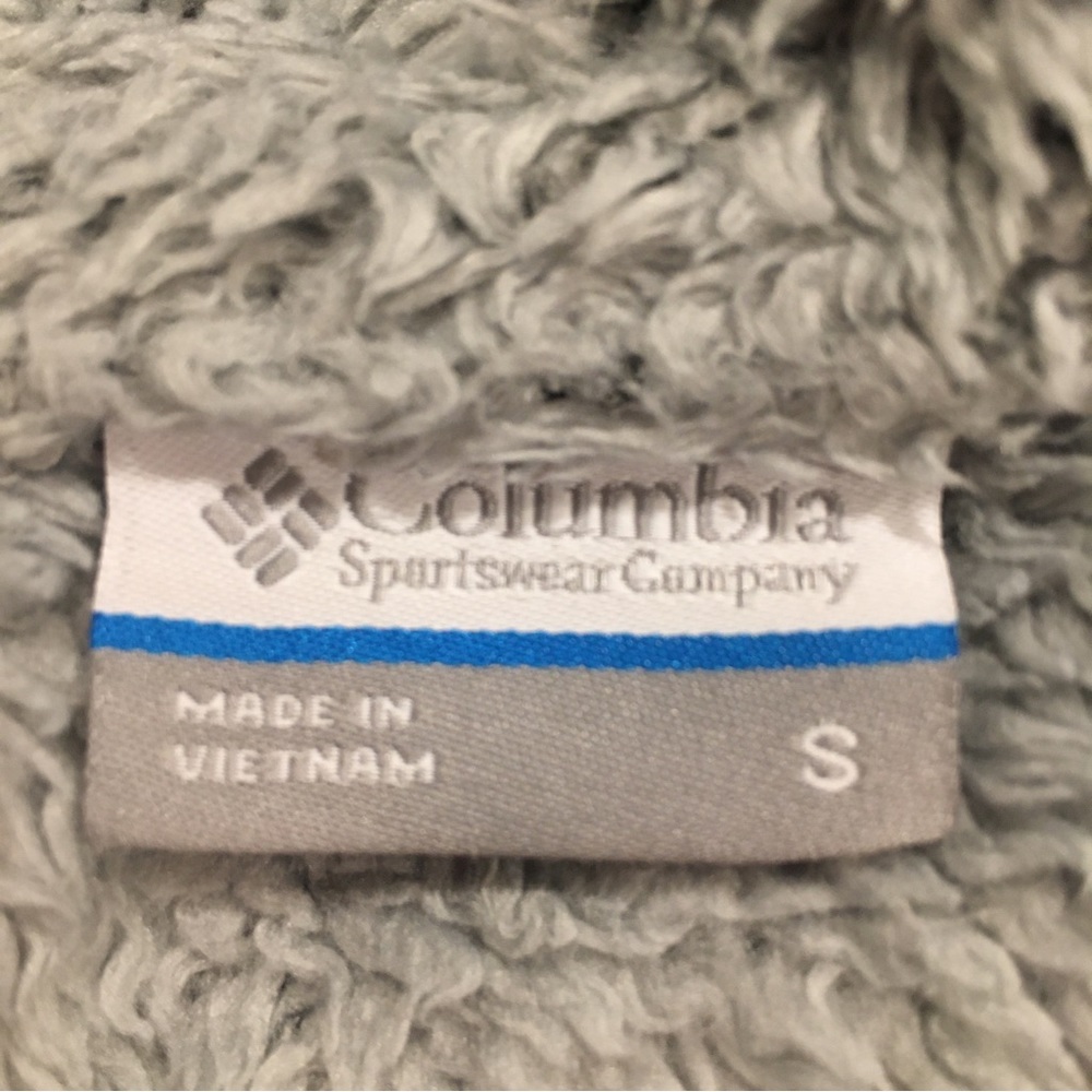 COLUMBIA Fuzzy Long Fleece / Fur Jacket: Full Zip, Cozy & Warm, Gray, Small - Picture 6 of 6